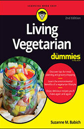 Living Vegetarian For Dummies by Suzanne Babich [EPUB: 1119903114]